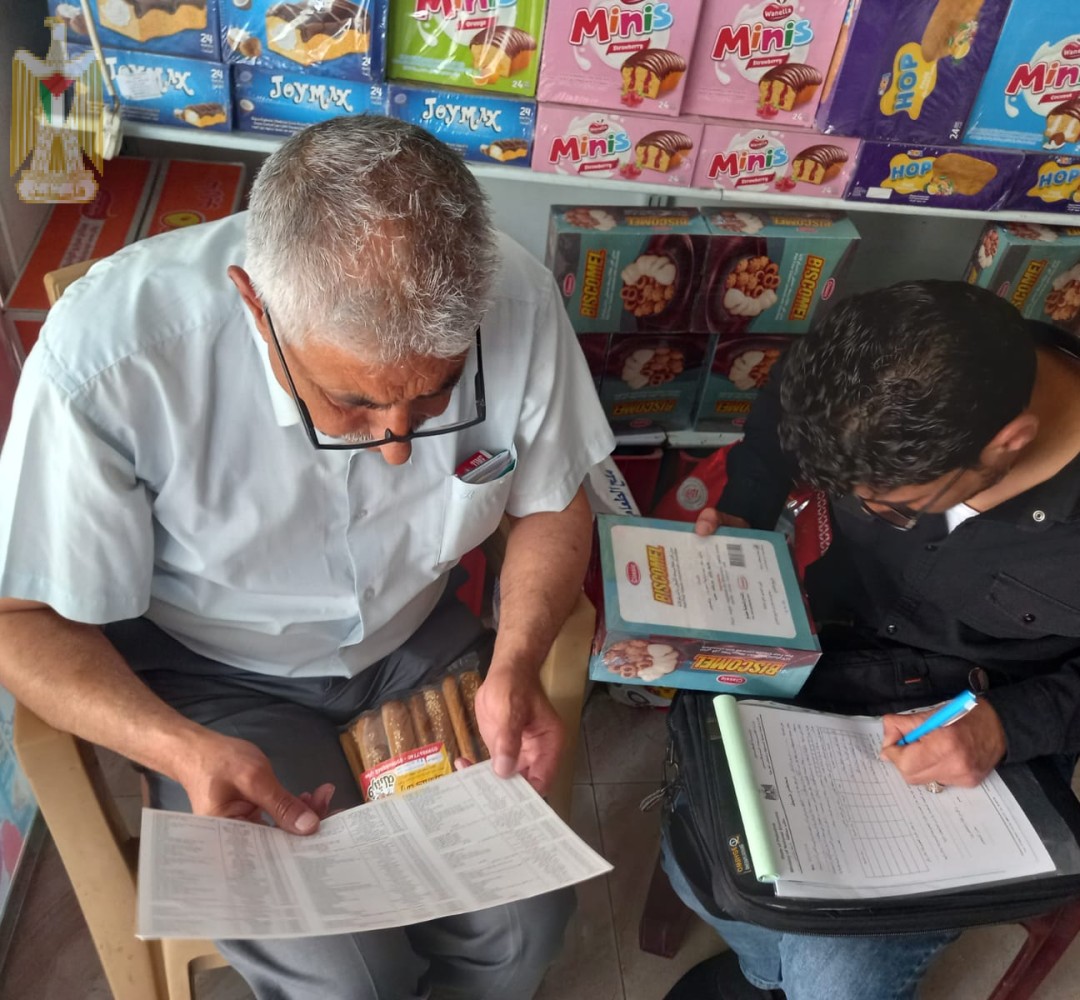 الاقتصاد: طواقمنا تنفذ 129 زيارة تفقدية على المحال والأسواق في محافظات قطاع غزة