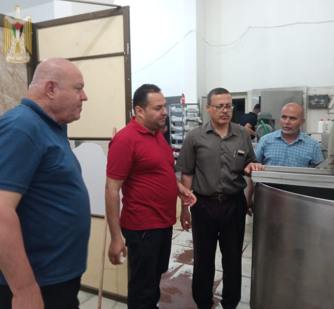 قسم الصناعات الغذائية ينظم جولات ميدانية على منشآت غذائية في محافظتي غزة والوسطى