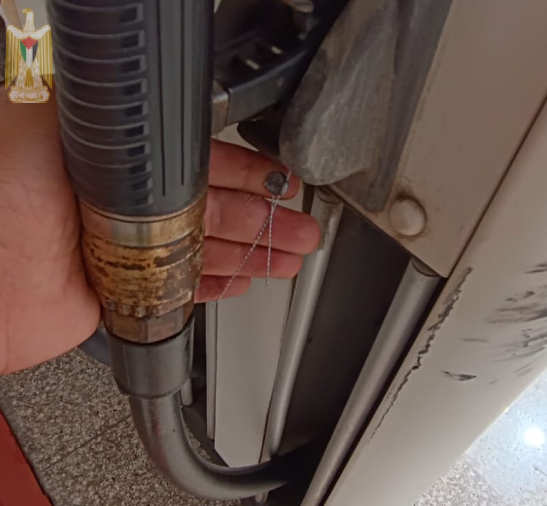 الاقتصاد: دائرة القياس تحيل محطة وقود للدائرة القانونية لتلاعبها بأختام الات الوقود