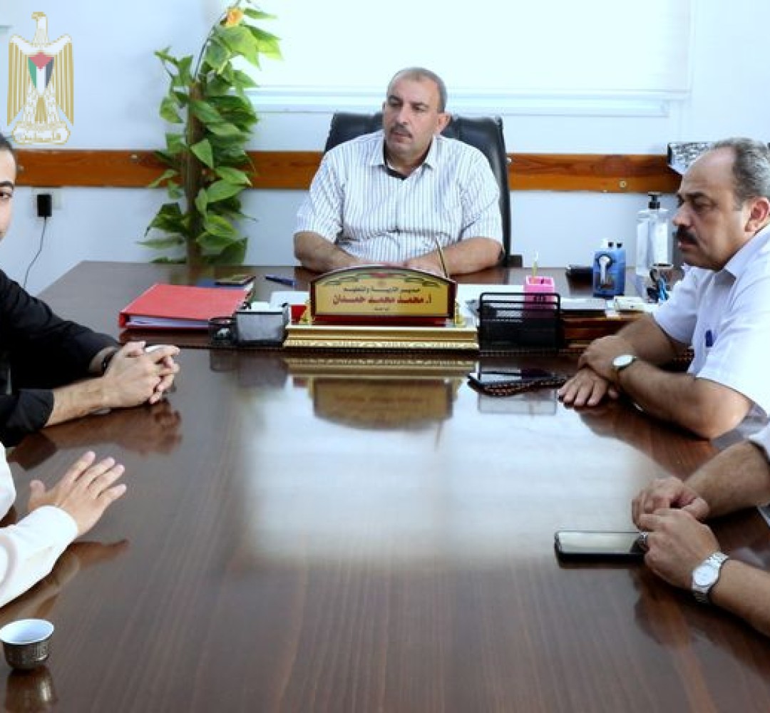 الاقتصاد:حماية المستهلك بخانيونس تبحث التعاون المشترك مع مديرية التربية والتعليم بالمحافظة