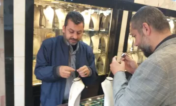 الاقتصاد: مديرية دمغ ومراقبة المعادن الثمينة تنظم 40 زيارة على محال الذهب والمجوهرات