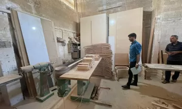 الاقتصاد: الإدارة العامة للصناعة تنظم جولات ميدانية على منشآت خشبية وبلاستيكية