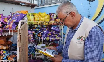 الاقتصاد: حماية المستهلك بخان يونس تنظم جولة رقابية على الباعة المتجولين أمام المدارس